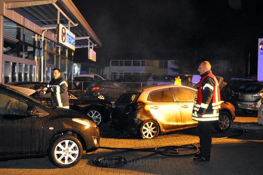 Brandstiftung auf Autohaeuser Leverkusen Robert Blum Str P11.JPG